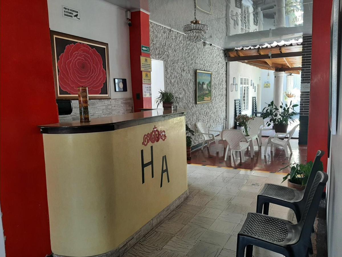 Hotel Andaluz Andalucia 외부 사진
